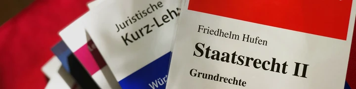 Lehrbücher Öffentliches Recht