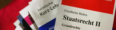 Lehrbücher Öffentliches Recht