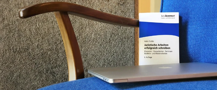 Schmuckgrafik Richtiges Zitieren im Jurastudium