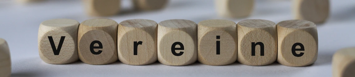 Vereine - Holzwürfel mit Buchstaben