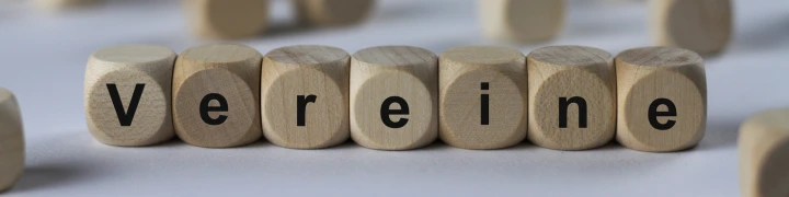 Vereine - Holzwürfel mit Buchstaben